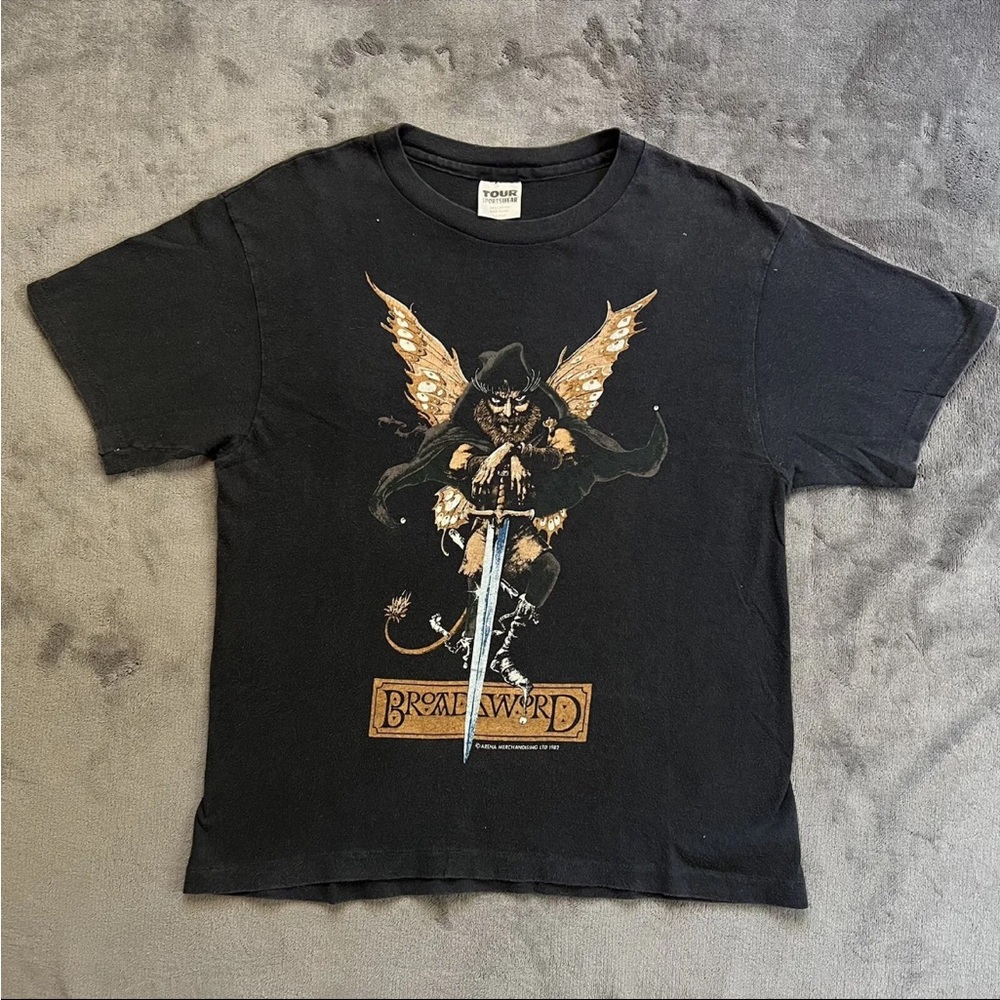 Vintage 80’s Jethro Tull - The Broadsword And The Beast Tour Tee MADE IN USA